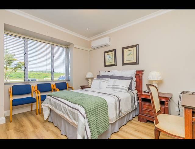 2 BEDROOM RETIREMENT UNIT FOR SALE IN KINDLEWOOD ESTATE